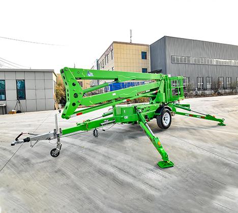 BOOM LIFT