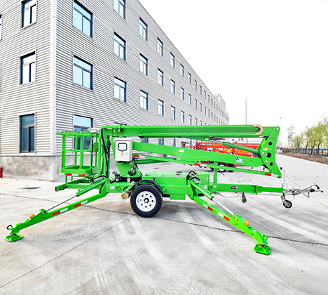 BOOM LIFT