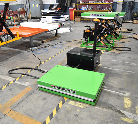 SCISSOR LIFT TABLE