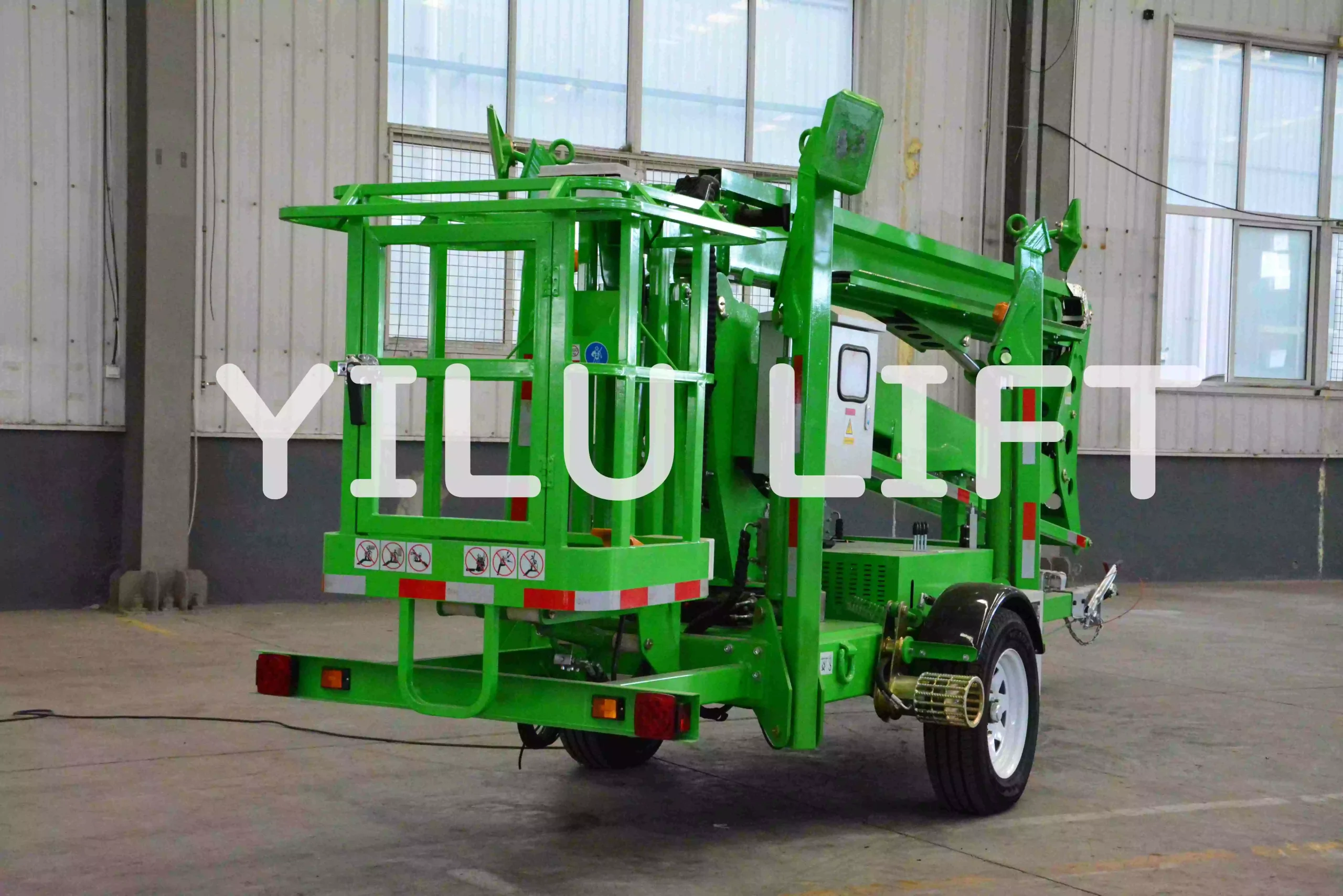 The Role of Boom Lifts in Complex Maintenance Scenarios